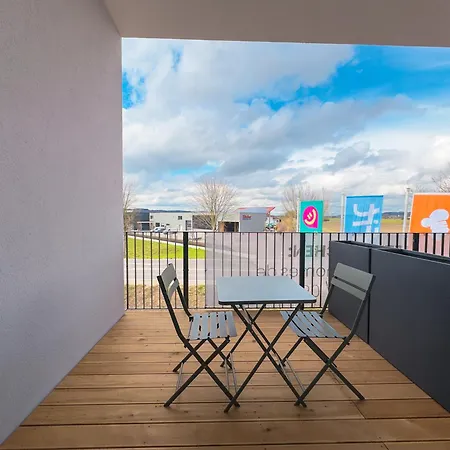 Lägenhet Modernes Skyroom 1 *